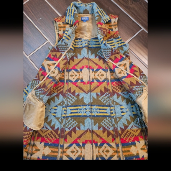 Pendleton Wool Long Vest - Picture 3 of 3